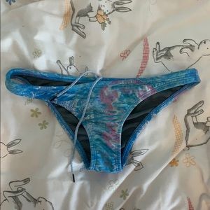 BUNDLE TO SAVE jolyn x mallyce Europe bottoms